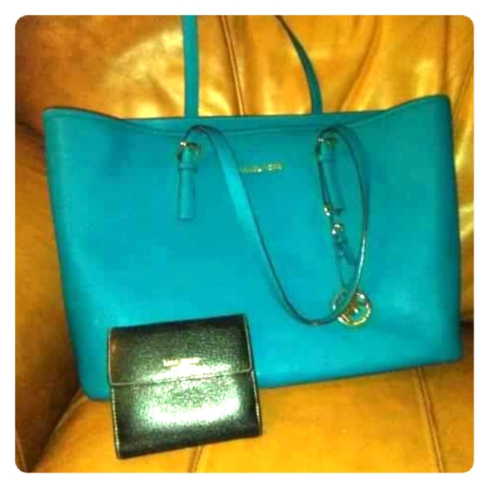 Micheal Kors tote bag